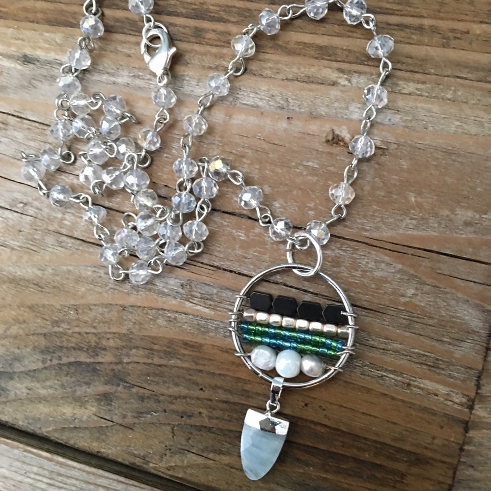 Crystal necklace - Picture 2 of 3